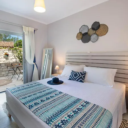 Acacia By Aglaia V Holiday home *